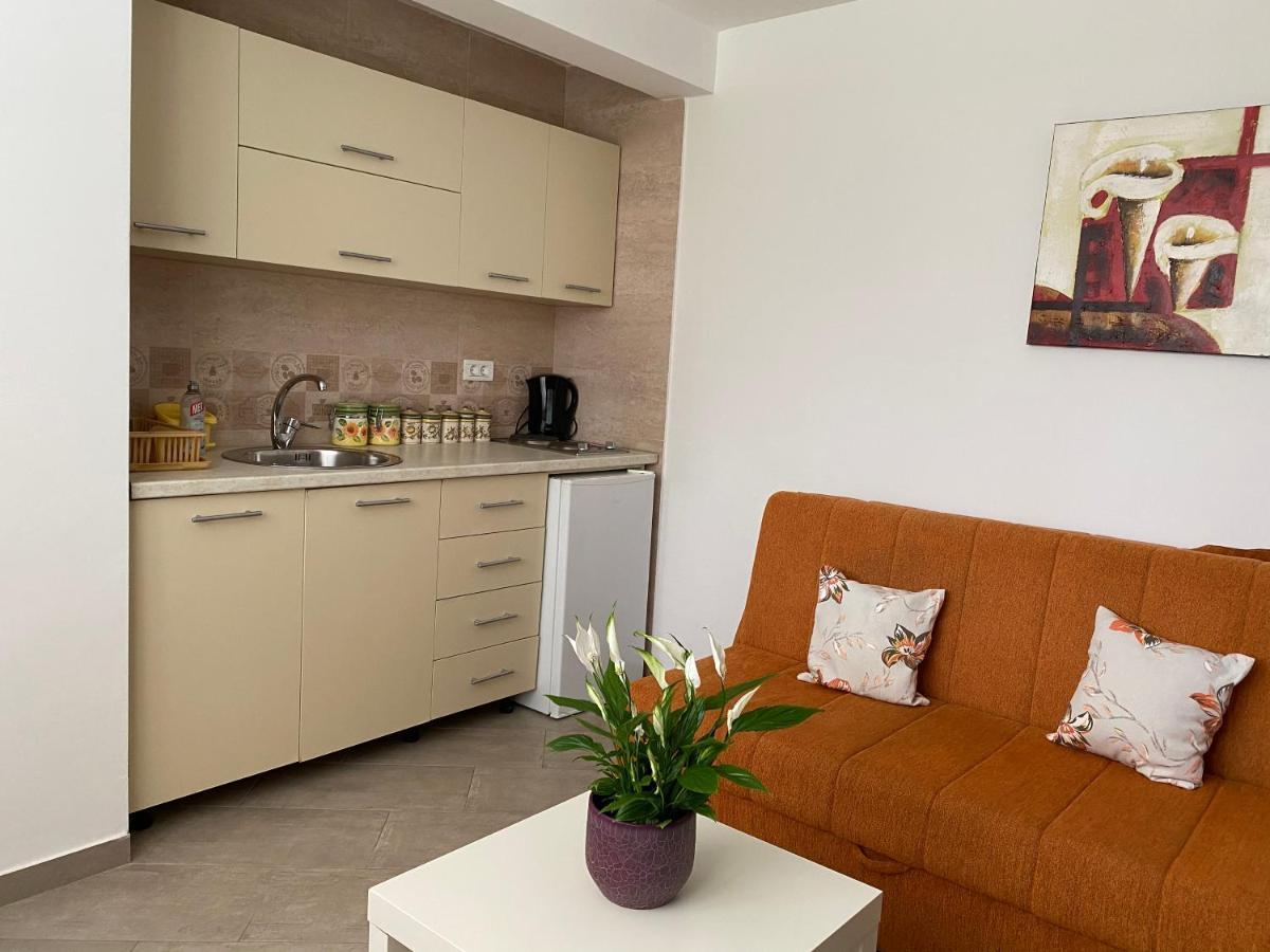 Dajkovic Apartmani Бар Екстер'єр фото