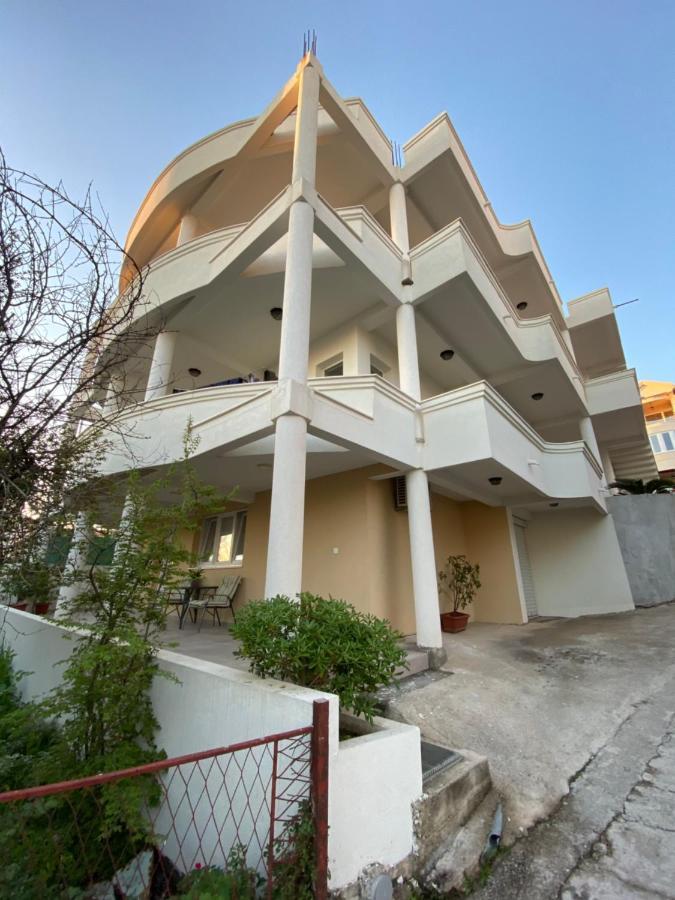 Dajkovic Apartmani Бар Екстер'єр фото