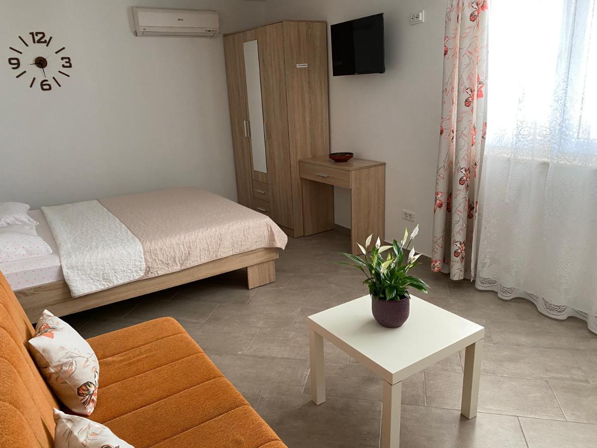 Dajkovic Apartmani Бар Екстер'єр фото