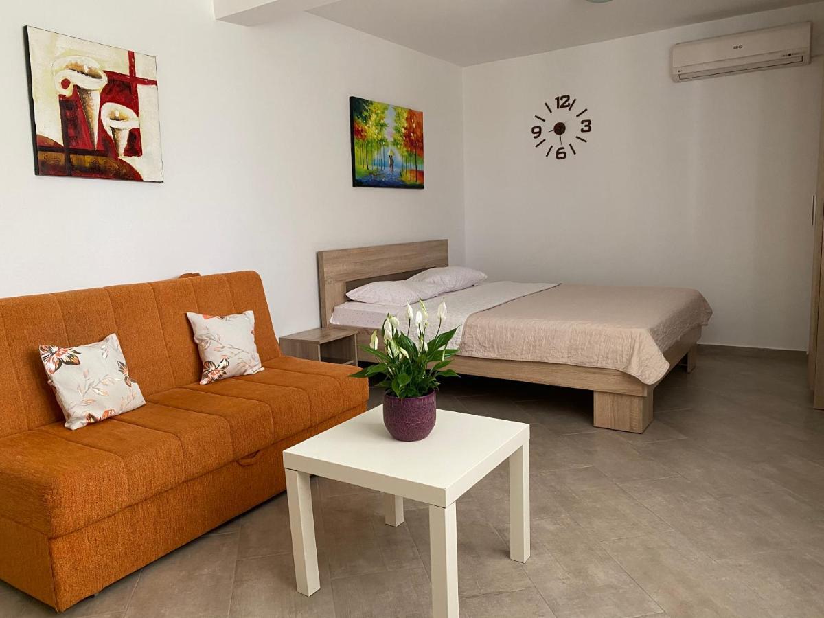 Dajkovic Apartmani Бар Екстер'єр фото