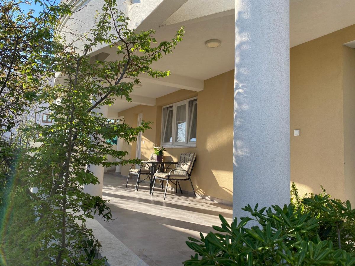 Dajkovic Apartmani Бар Екстер'єр фото